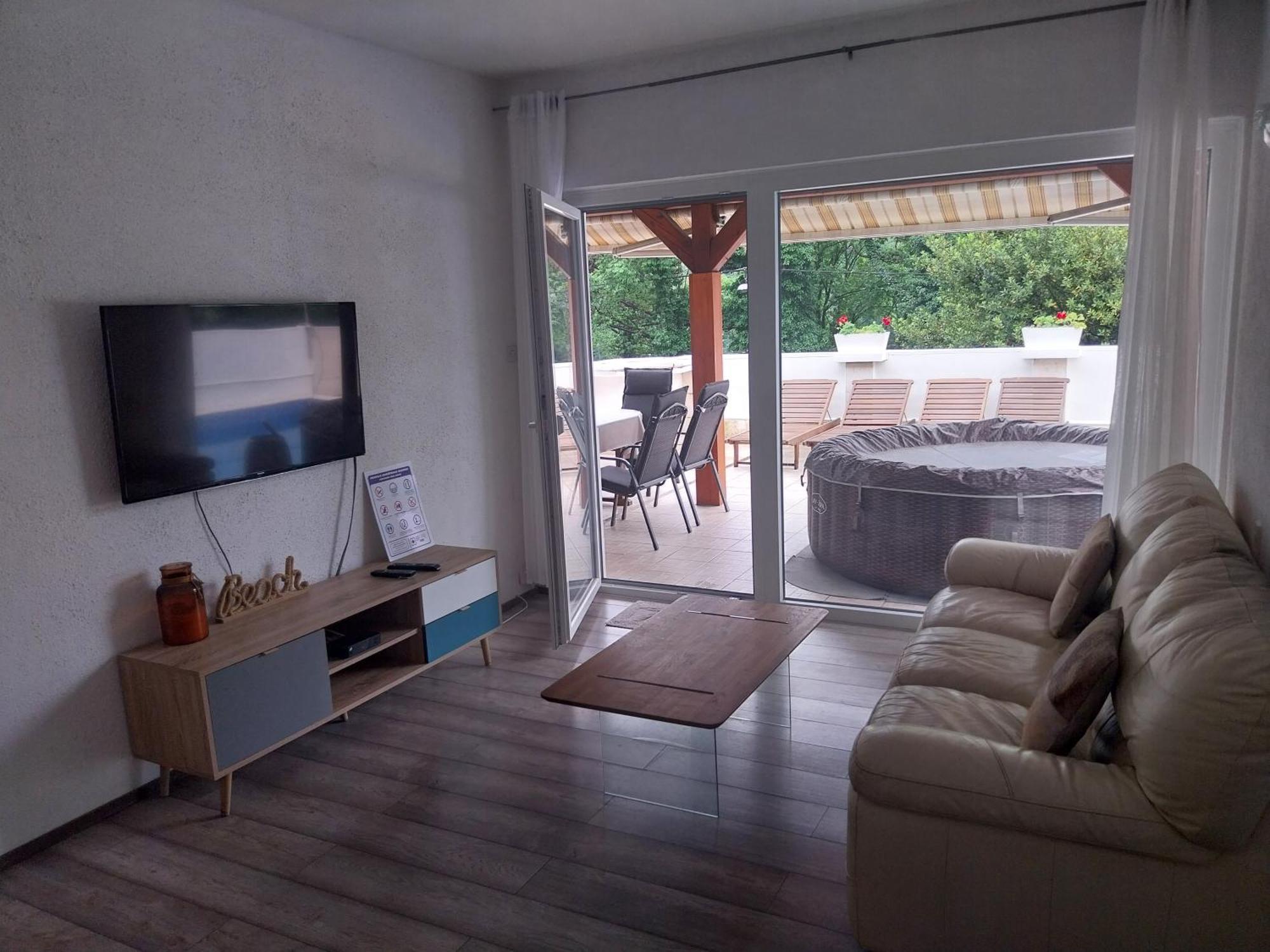Vila Brig 108 - Private Swimming Pool And Jacuzzi 리예카 외부 사진